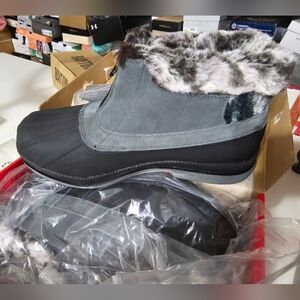 Propet Lumi Women's Waterproof Winter Boots Ankle zip boots size 11